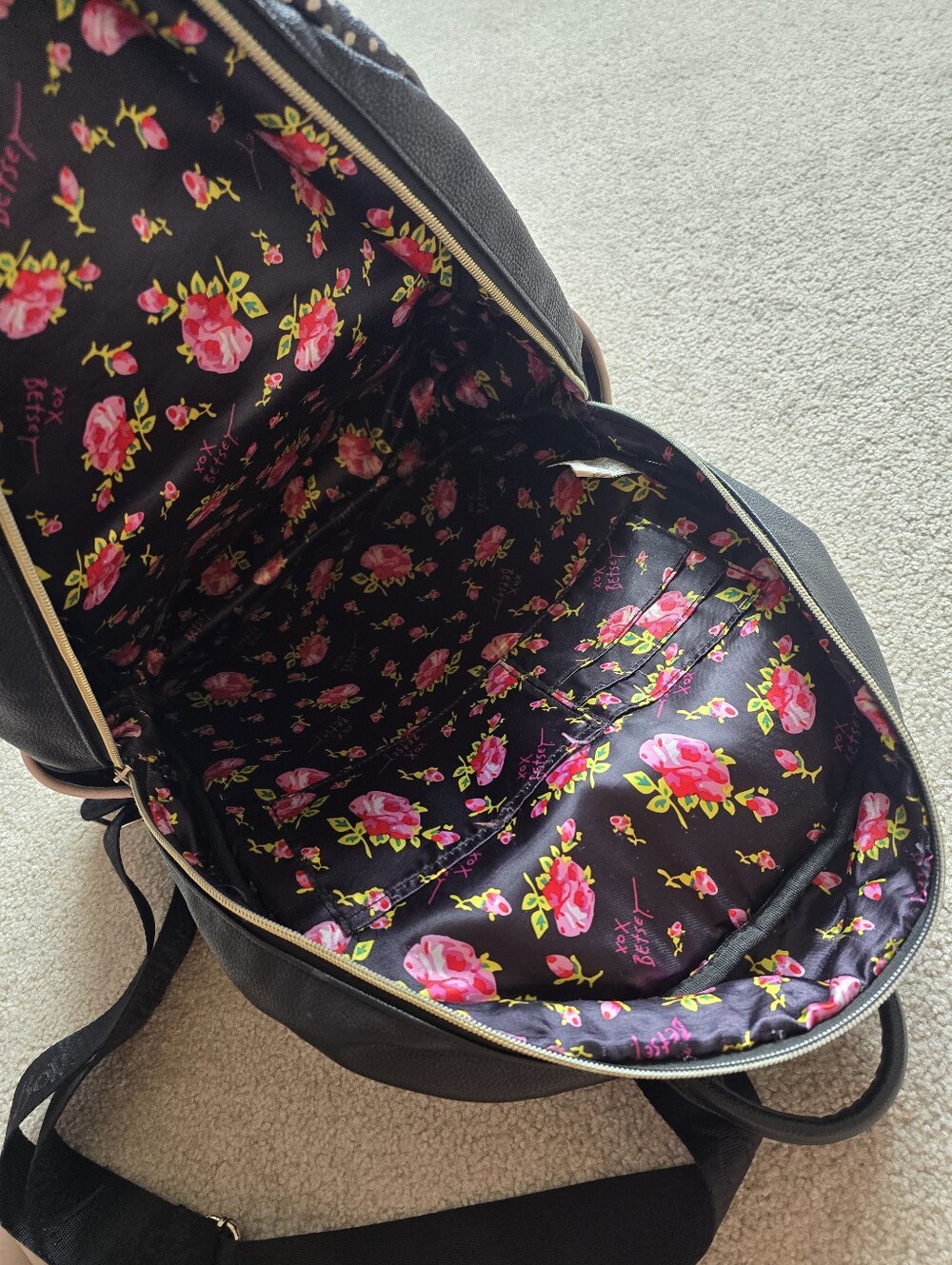 Betsey Johnson Backpack Pink Black DOTS Quilted Hearts Festival Travel Bag - Picture 11 of 16